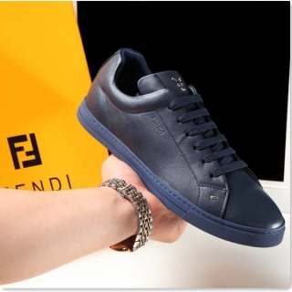ブランド靴秋季爆発ヒット商品Fendi☆フェンディ新品男性スニーカーセンスあり！何よりの魅力はその履き心地の良さ♪