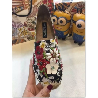 ブランド靴夏季贅沢な選択D&G☆ドルチェ&ガッバーナ女性スニーカーセンスあり！何よりの魅力はその履き心地の良さ♪