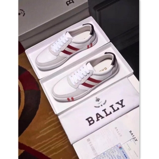 ブランド靴夏季新作☆超売れ筋BALLY☆バリー男性スニーカー店長お薦め♫♫何よりの魅力はその履き心地の良さ♪