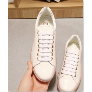 ブランド靴春季売れ筋PRADA☆プラダ女性スニーカー履き心地いい!数量限定発表★♫♪