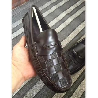 ブランド靴夏季新作爆発ヒット商品LOUIS VUITTON★ルイヴィトン新品男性スニーカーセンスあり！何よりの魅力はその履き心地の良さ♪