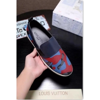 ブランド靴夏季高品質の新作LOUIS VUITTON★ルイヴィトン男性スニーカー☆オトコのオシャレの一品！！カジュアルで足元を飾るスニーカーが登場☆