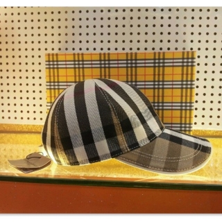 超人気高品質　Burberry☆バーバリー  帽子 　 シンプルなデザイン！魅力全開春夏新作！！BBLM-05